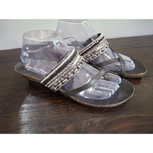 NWOB Reaction Kenneth Cole Great Time Rhinestone & Jewels Thong Sandals/Sz. 9M - Picture 1 of 9